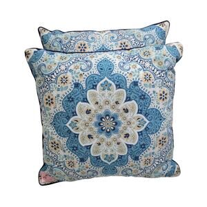 Martha Stewart 18" x 18" Lot of 2 Blue Geometric Print Pillows 22625-1Clo4